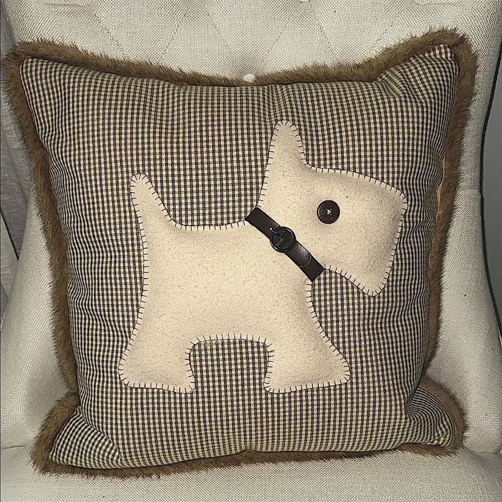 Arhaus Gingham Dog Textured Accent Pillow with Faux Fur Trim!